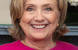 OMG: After Wall Street Financial Analyst Saw Hillary’s Financial Reports He Said 1 Thing That Will END Her
